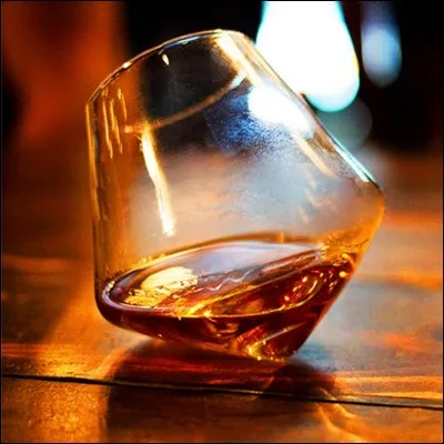 Par rapport au verre, le cristal contient du plomb.