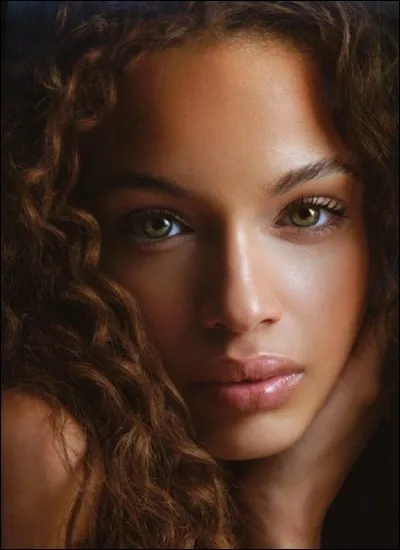 De quelle île vient Mélissa, la métisse de Julien Clerc ?