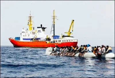 Quel est le nom du bateau affrété depuis 2016 par l'association SOS Méditerranée pour sauver des migrants en mer Méditerranée ?