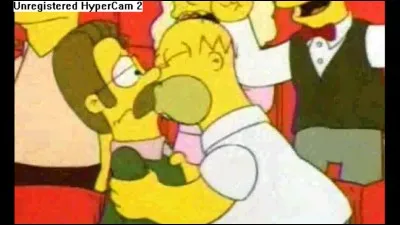 Quels personnages échangent le premier baiser gay dans la série ?