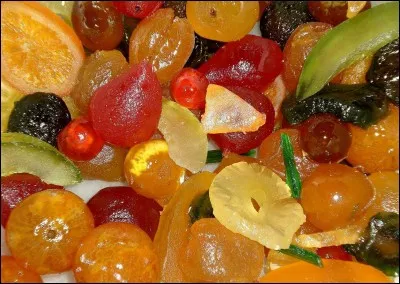 Quelle est la spécialité de la ville d'Apt ?