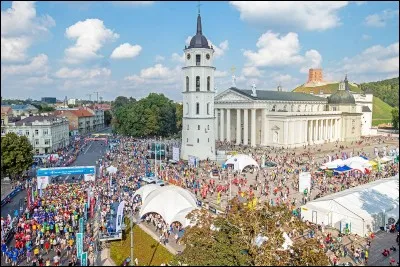 Vilnius est la capitale de :