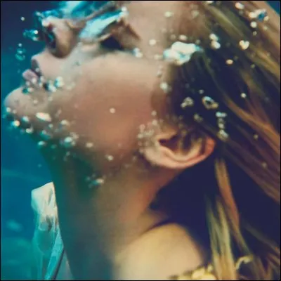 Avec quel titre revient-elle en 2018 ?