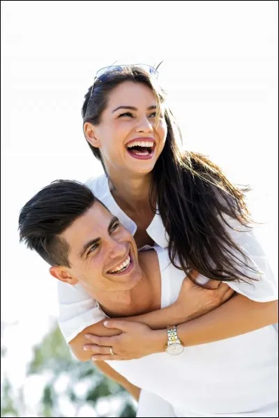 Tu es en couple avec...