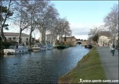 Lucie habite à Ginestos (Aude). Elle porte le gentilé ...