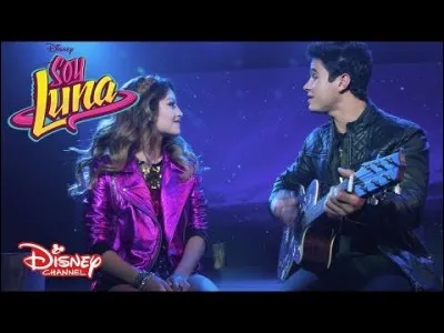 Qui est jaloux lors de la prestation de Luna et Simon ?