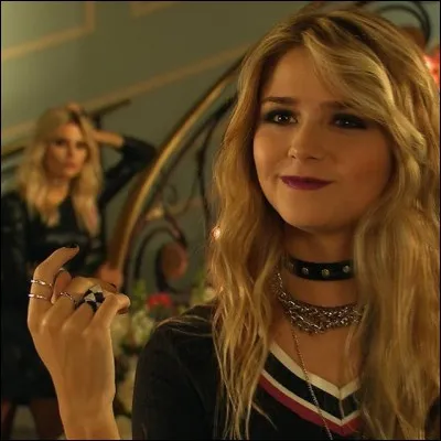 Qui est sa nouvelle meilleure amie ?