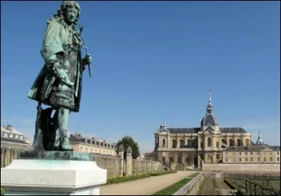 Qui est ce jardinier charentais, avocat et agronome, créateur du potager du roi Louis XVI et des jardins de Vaux-le-Vicomte au XVIIe siècle ?