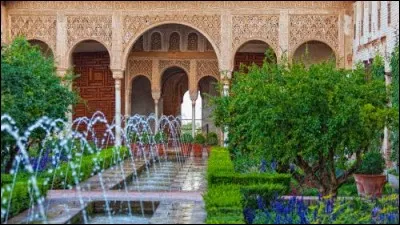 Dans quel pays se trouvent les fabuleux jardins de l'Alhambra ?