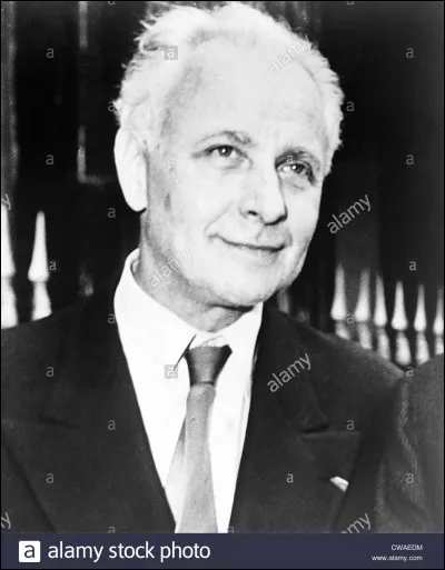 Quel po&egrave;me de Louis Aragon est un appel &agrave; l'unit&eacute; dans la R&eacute;sistance par del&agrave; les clivages religieux ou politiques ?