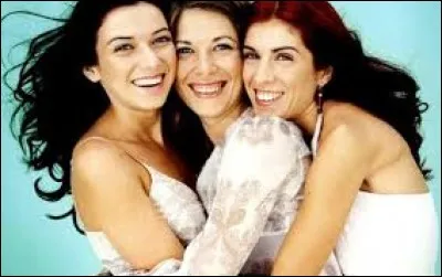 Quel groupe a chanté ''The ----------------- Song'' appelée aussi ''Asereje'' ?