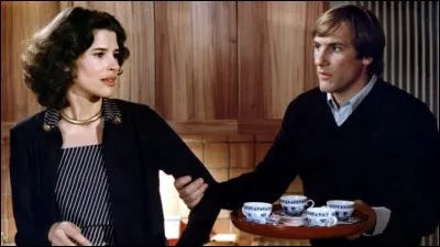 "La Femme d'&agrave; c&ocirc;t&eacute;" est un film r&eacute;alis&eacute; par Fran&ccedil;ois Truffaut.