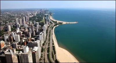 Lequel des Grands Lacs est le seul à être situé entièrement aux États-Unis ?