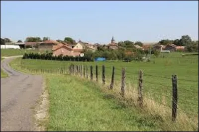 Nous sommes dans l'ancienne région Lorraine, à Pretz-en-Argonne. Petit village de 75 habitants, dans l'arrondissement de Bar-le-Duc, il se situe dans le département ...
