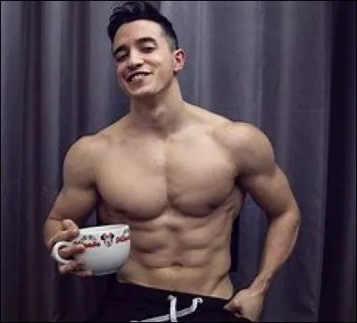 Qui est ce youtubeur ?