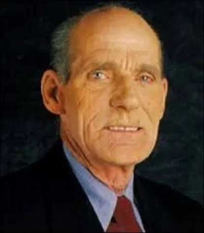 Et comment s'appelait son père, aujourd'hui décédé ?