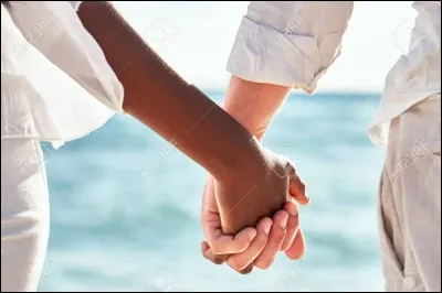 En 1962, Françoise Hardy s'en va seule, contrairement à "Tous les garçons et les filles".