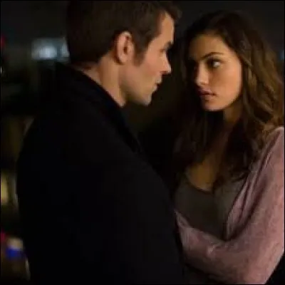 Qu'avoue Hayley à Elijah ?