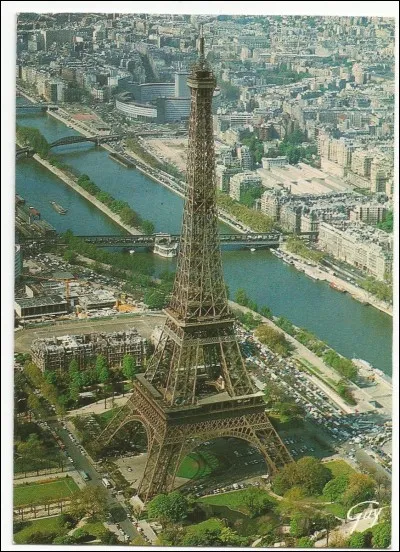 Comment est mort le premier suicidé de la Tour ?