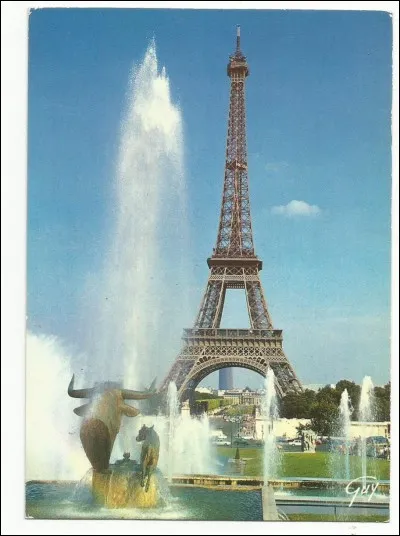 Quelle est la hauteur du premier étage ?