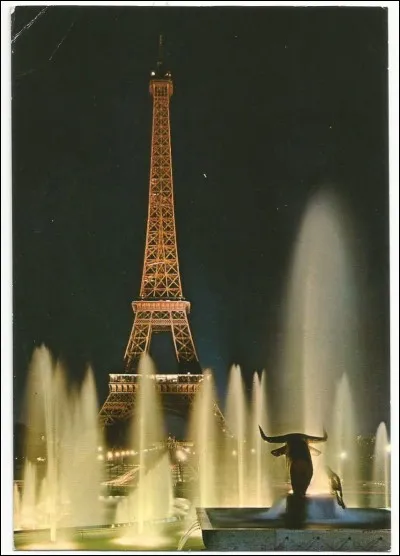 La Tour est repeinte tous les...