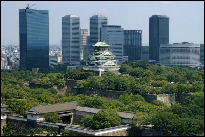 Cette grande ville japonaise, deuxième métropole du pays avec une aire urbaine de 17 millions d'habitants, c'est :
