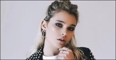 Comment cette actrice s'appelle-t-elle ?