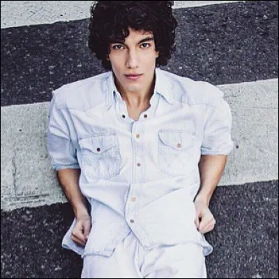 Comment cet acteur s'appelle-t-il ?