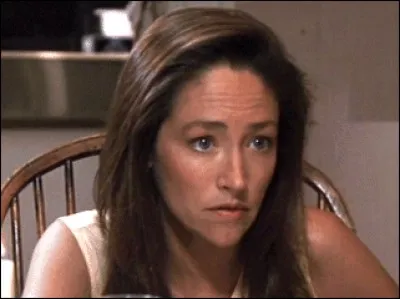 Comment se prénomme l'épouse de Bill ?