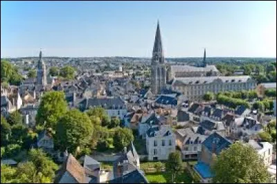 Je vous emmène à Vendôme (Loir-et-Cher), ville où les habitants portent le gentilé ...