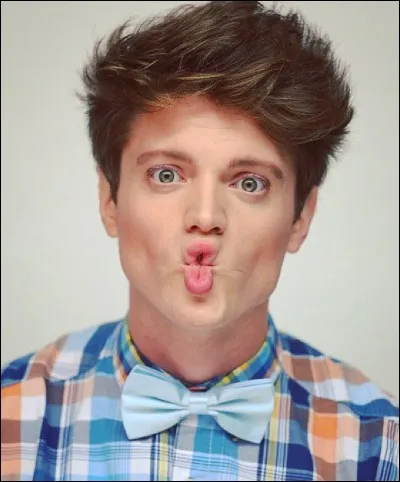 Quelle est la nationalité de Lionel Ferro ?