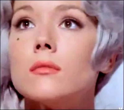 Mais que fait donc Madame Peel ?