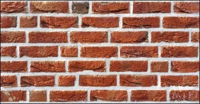 Stop ! Qu'y a-t-il derrière le mur ?