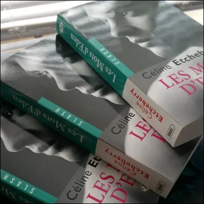 "Les Mots" est un roman de Jean-Paul Sartre.