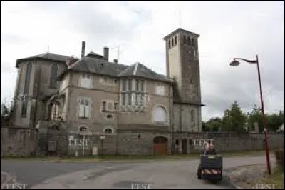 Je vous emmène à une dizaine de kilomètres de chez moi, à Leintrey. Village du Grand-Est connu pour ses Entonnoirs, dans le Lunévillois et dans l'ancienne région Lorraine, il se situe dans le département ...