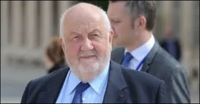 J'ai été le maire de la ville de _____________ pendant 31 ans.