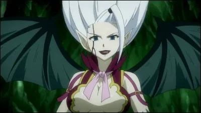 Qui est cette femme qui pose dans les magazines de Fairy Tail ?