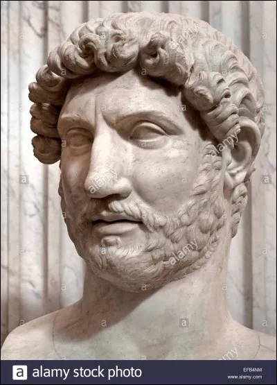 "Hadrien" est le titre d'un roman de Marguerite Yourcenar.