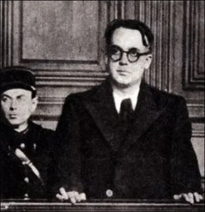 Cet écrivain, journaliste et critique de cinéma français, rédacteur en chef de "Je suis partout", a été jugé pour ses écrits politiques, condamné et fusillé à la Libération. Il s'agit de :