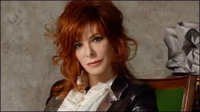 Quel est le nom du 11e album de Mylène Farmer, sorti en 2018 ?