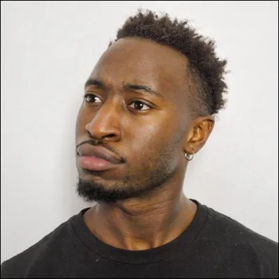 Qui a chanté ''Ay3'' ?