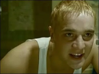 Avec quelle chanteuse cit&eacute;e pr&eacute;c&eacute;demment dans ce quiz Eminem a-t-il chant&eacute; ''Stan'' ?