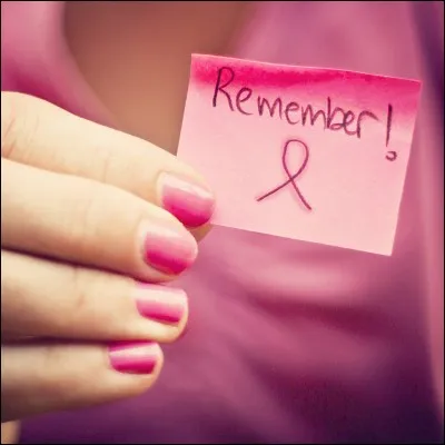 Quel mois appelle-t-on le ''mois rose'' afin d'alerter l'opinion publique au sujet du cancer du sein ?