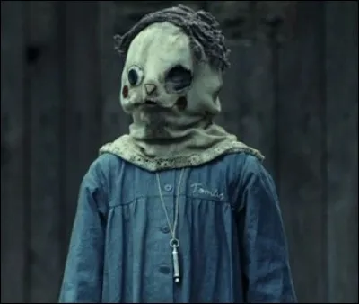 Qui a fait le scénario du film "L'Orphelinat" ?