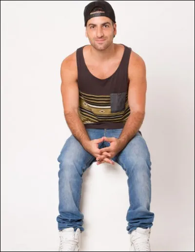 Comment s'appelait le fruit de la collaboration entre Eliad et E-Z (איזי) ?