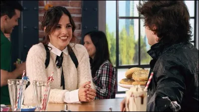 Comment se prénomme cette fille ?