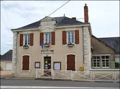 Pour finir, je vous emmène à Trogues. Village Tourangeau, il se situe en région ...