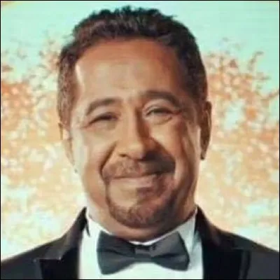 Dans quelle ville le chanteur Cheb Khaled est-il né ?