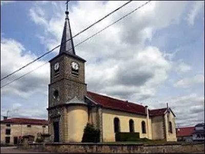 Nous terminons devant l'église Saint-Barthélémy de Vaudoncourt. Village du Grand-Est, il se situe dans le département ...