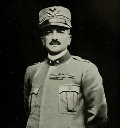 A la fin de 1917, iI remplace Cadorna au poste de Chef de l'état-major des armées italiennes. Il dirige l'offensive qui mène,en octobre 1918, à la bataille de Vittorio Veneto et à la défaite autrichienne. C'est :